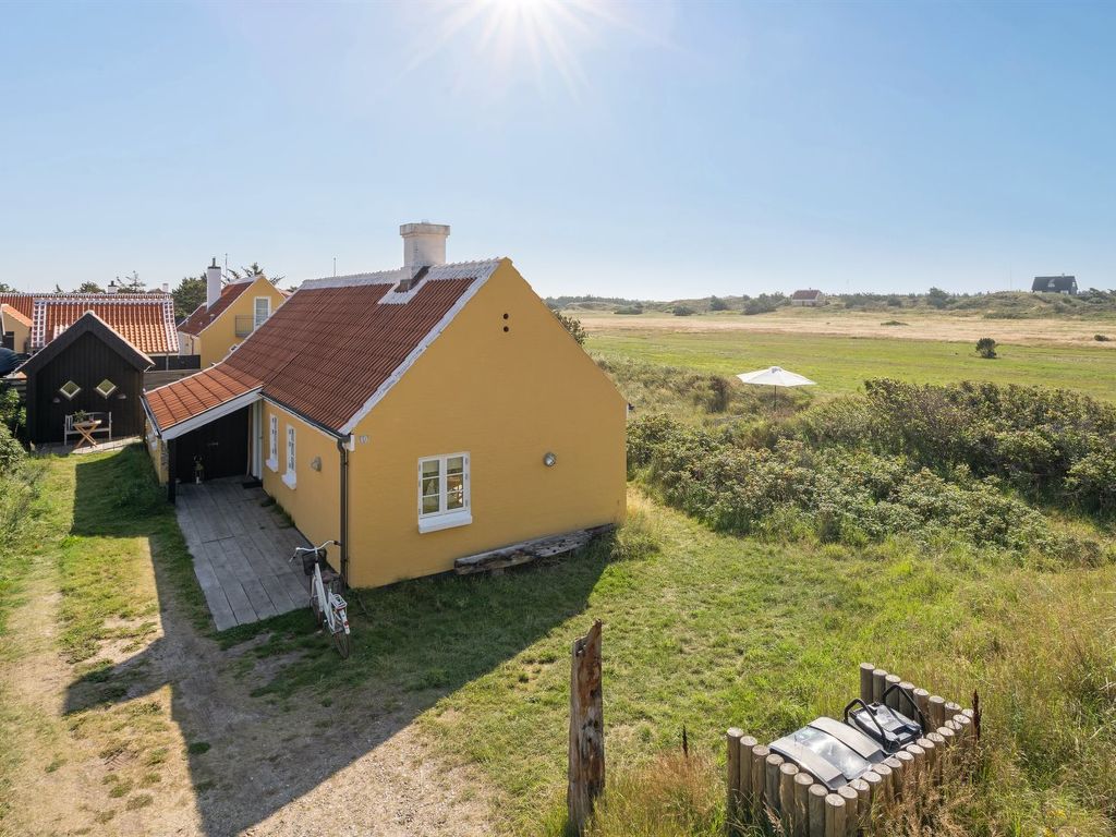 "Jantje" - 500m from the sea cover