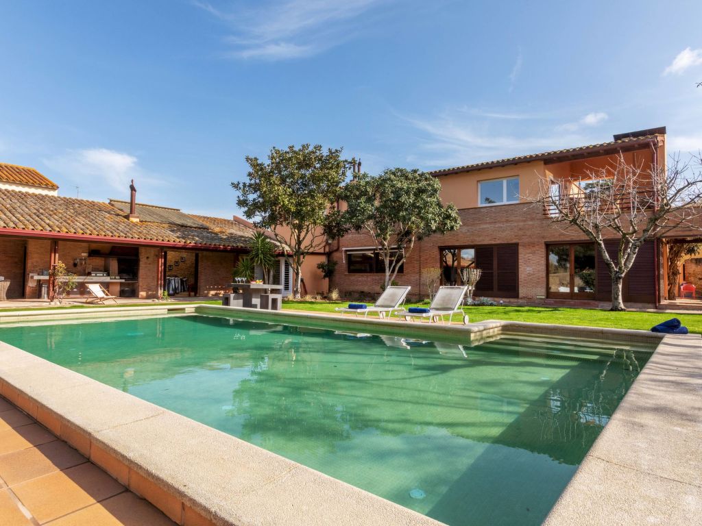 Villa Chantal cover