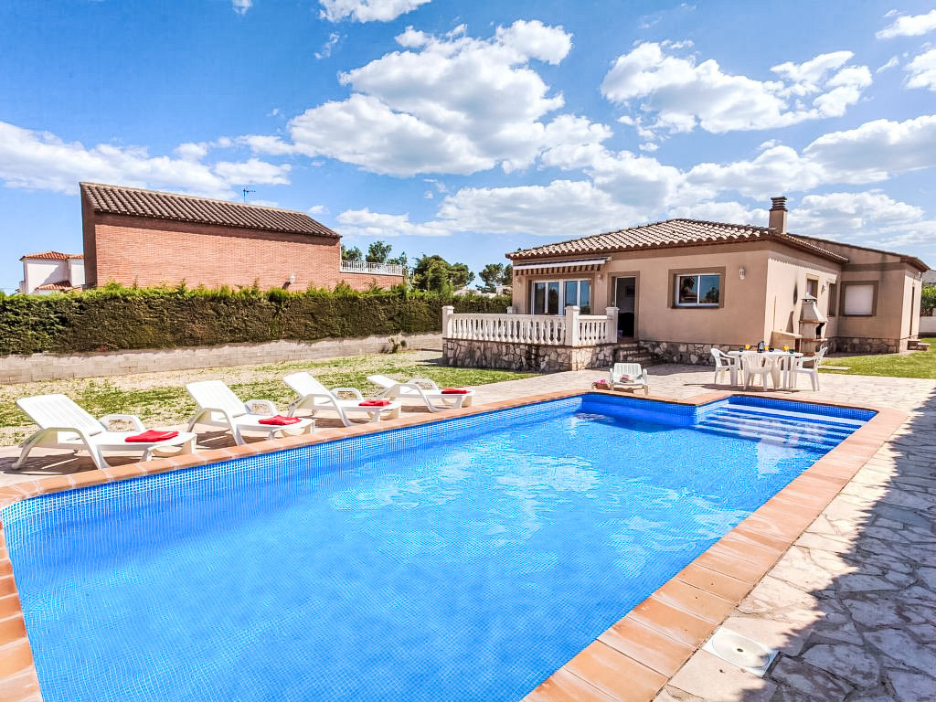 Villa Llobeta cover