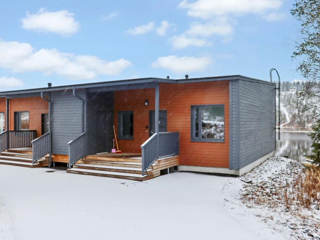 Lakevillas b4 cover