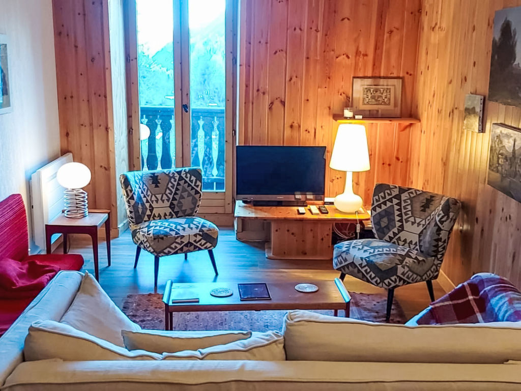 Chalet Le Tour cover