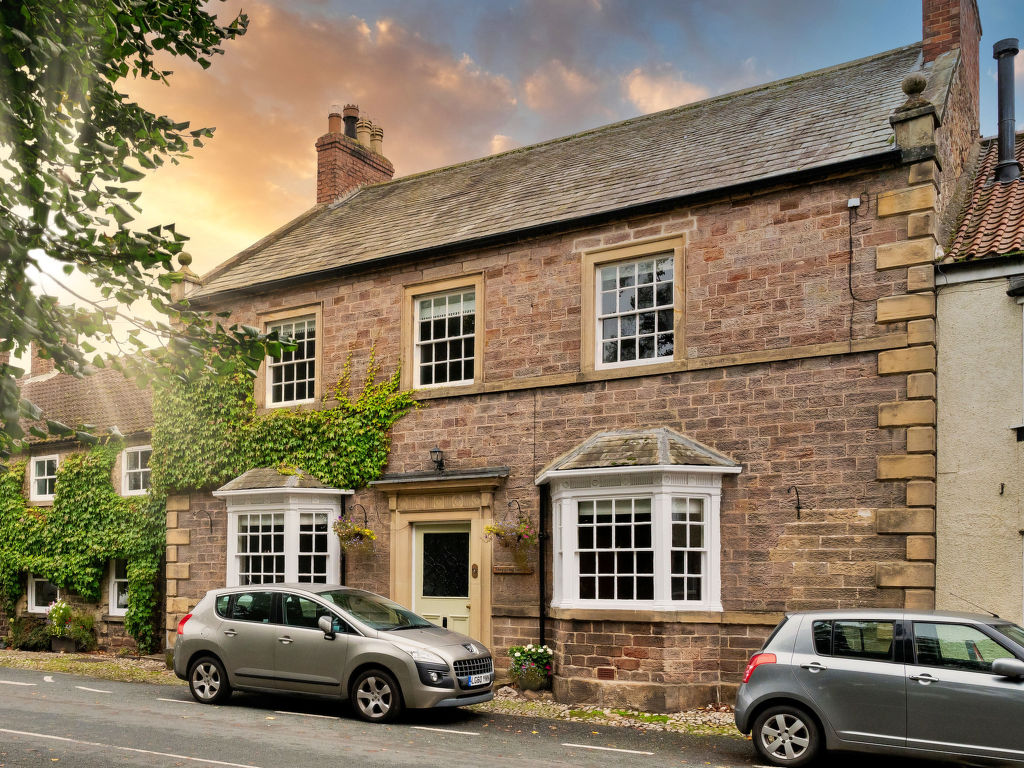 Low Green Cottage