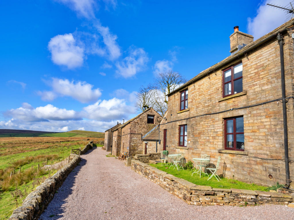 Middle Barn at Blackclough Farm cover