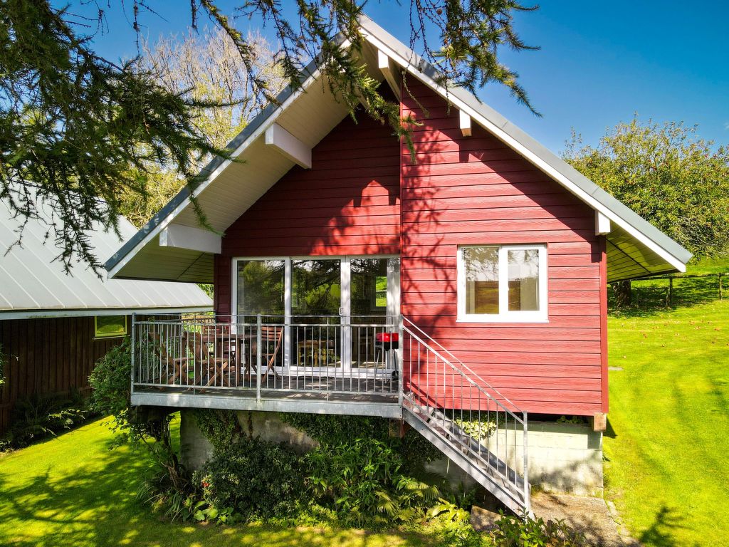 Meadow Lodge 2 cover