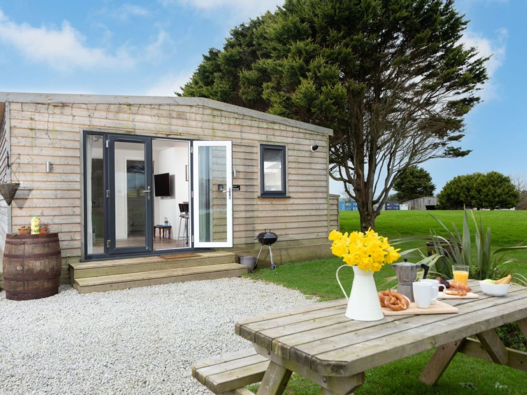 Lodge 2
