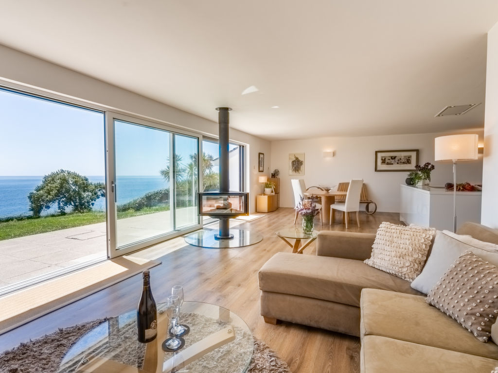 Avalon Sea Views cover