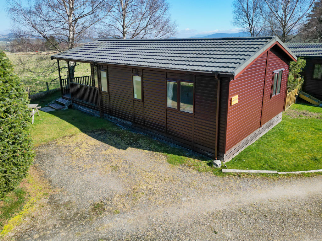 Capercaillie Lodge cover