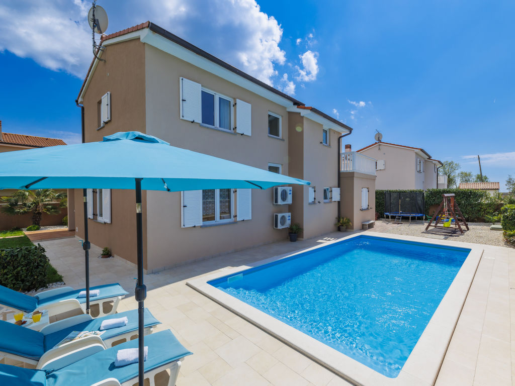 Villa Vesna cover