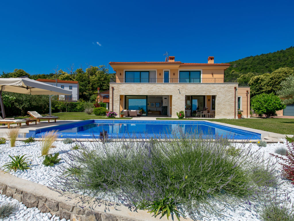 Villa Alpeza cover
