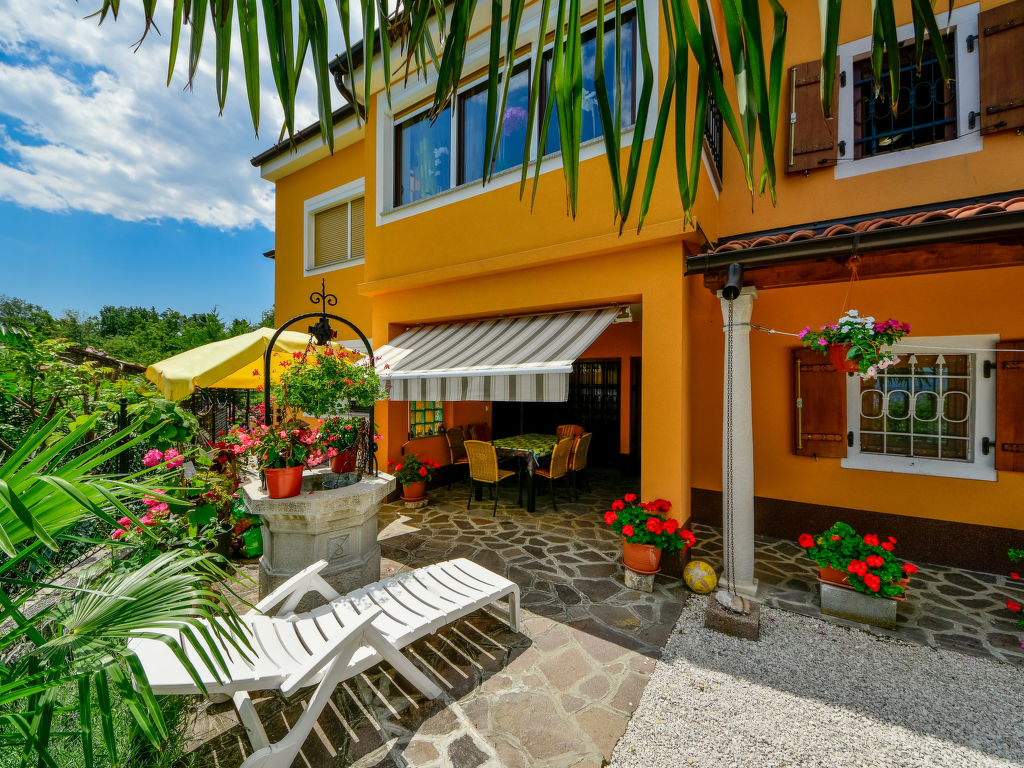 Villa Karolina cover