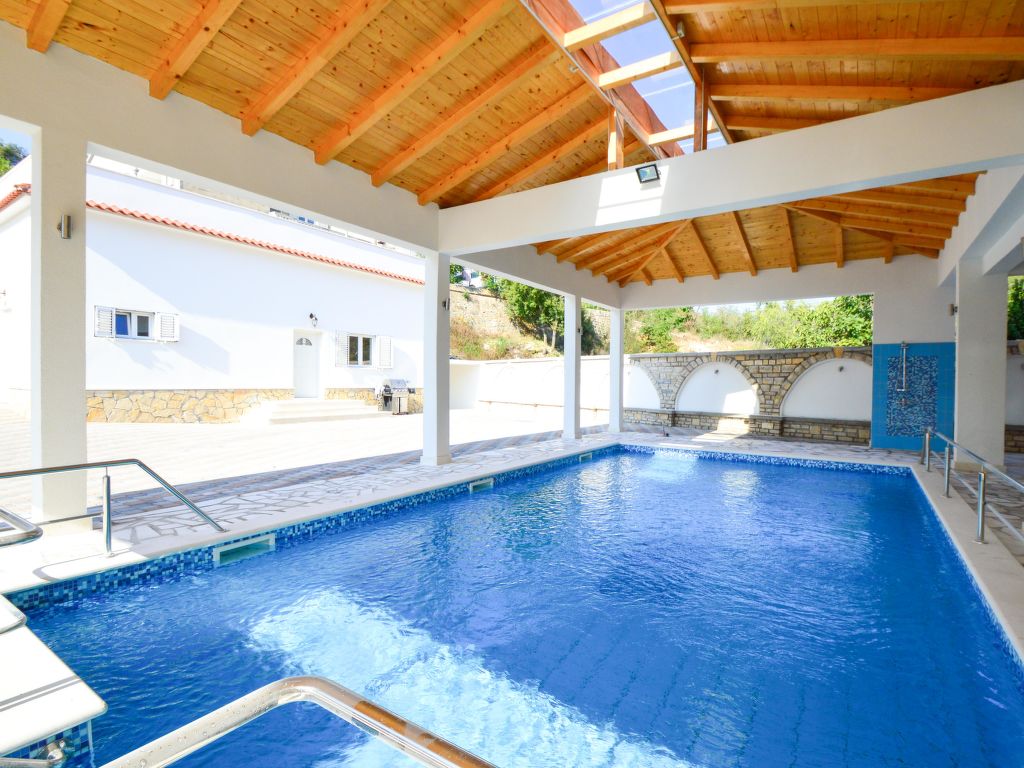 Villa Kursar cover
