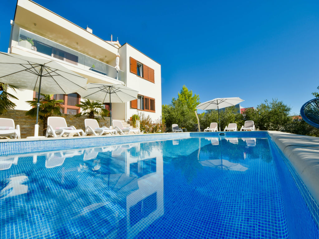 Villa Malu Sun I cover