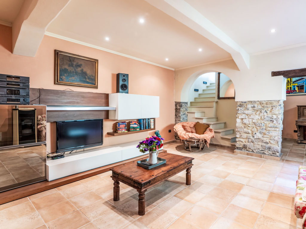 Casa Derna cover