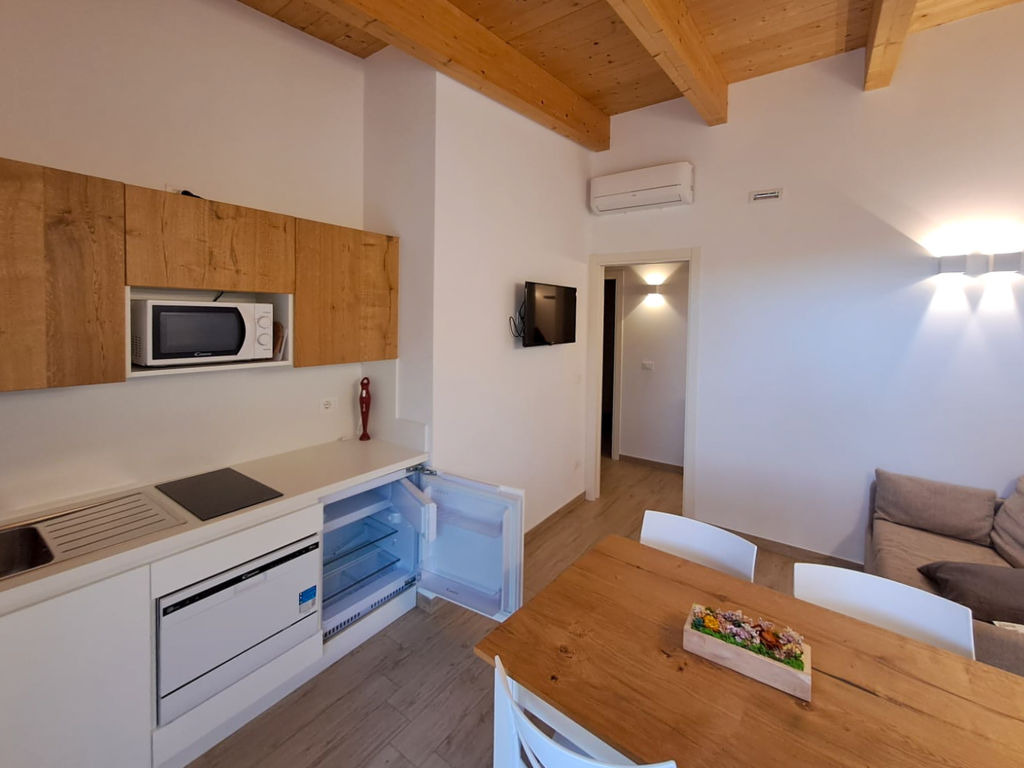 Roseto Apartments Trilo 3 cover