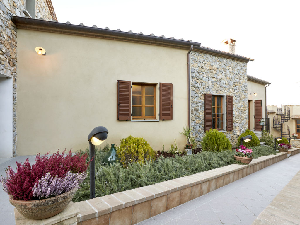 Borgo Carradori cover