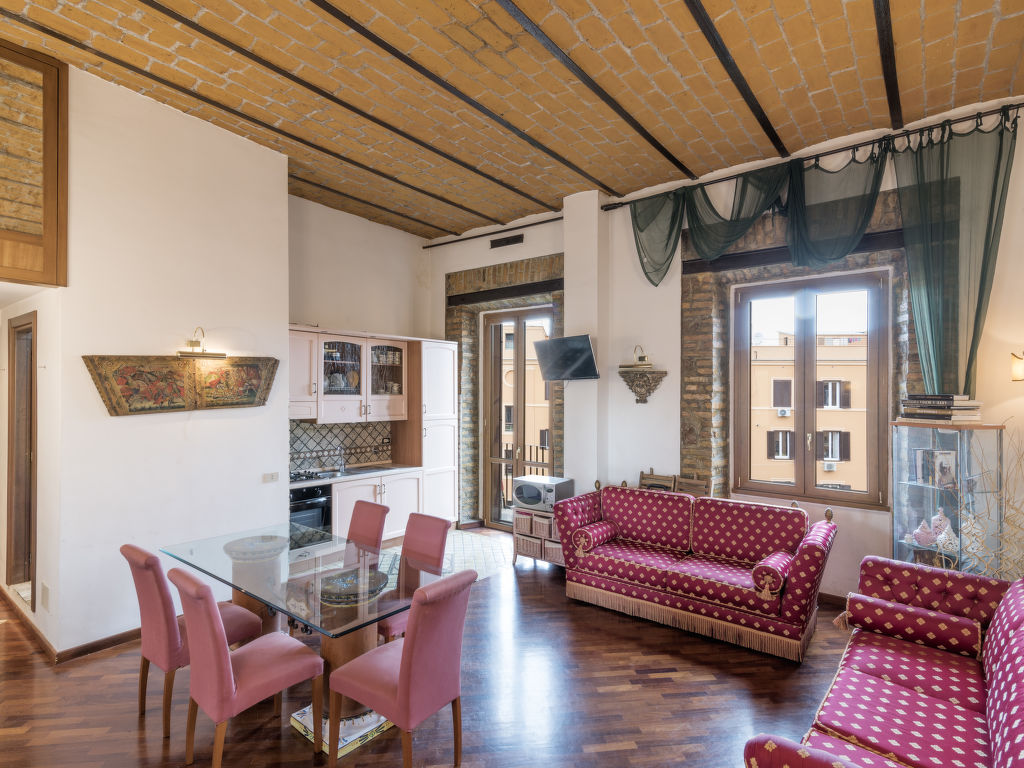 Lucilla Home