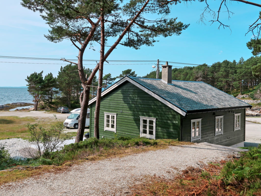Nesholmen cover