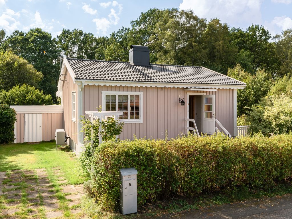 Rosa Huset cover