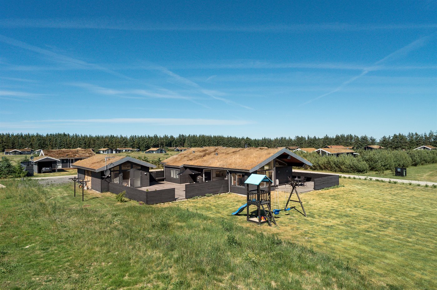 Trehøje 1, Saltum