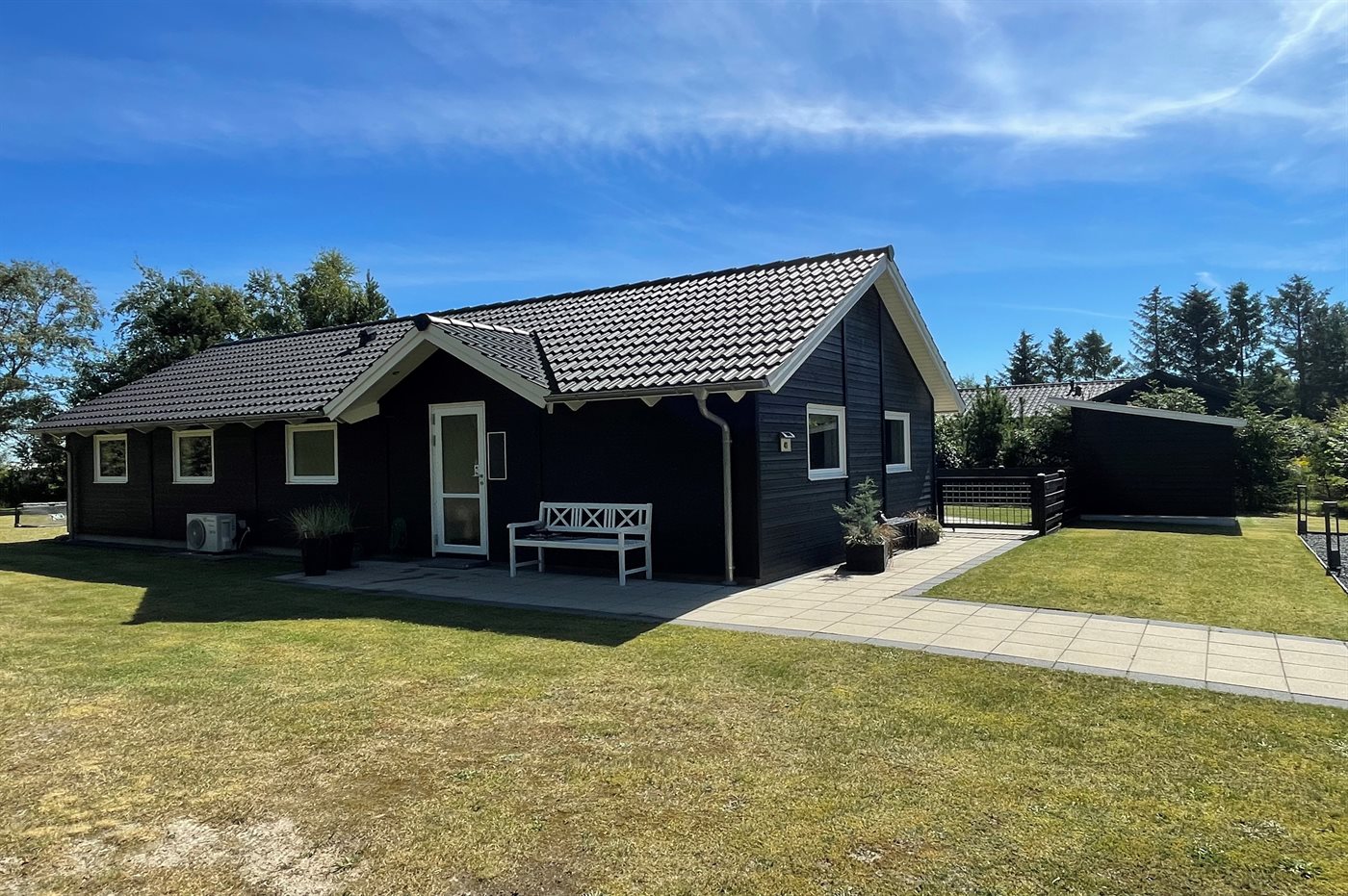 Torndalstrand 41, Hals