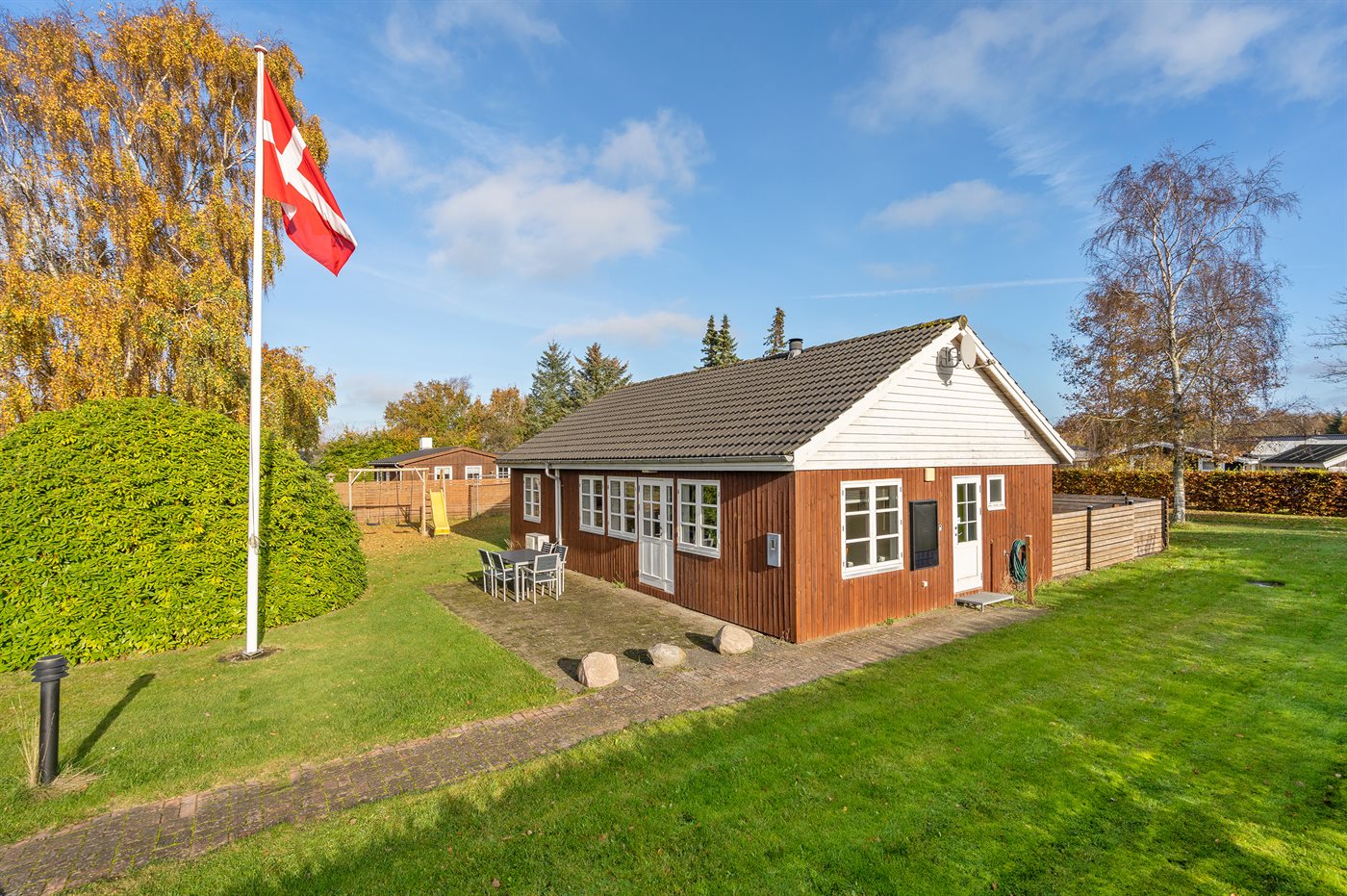 Engparken 6, Storvorde cover