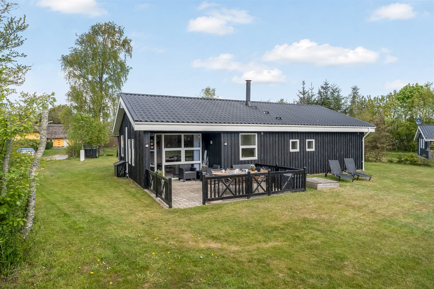 Kongevejen 10, Hals