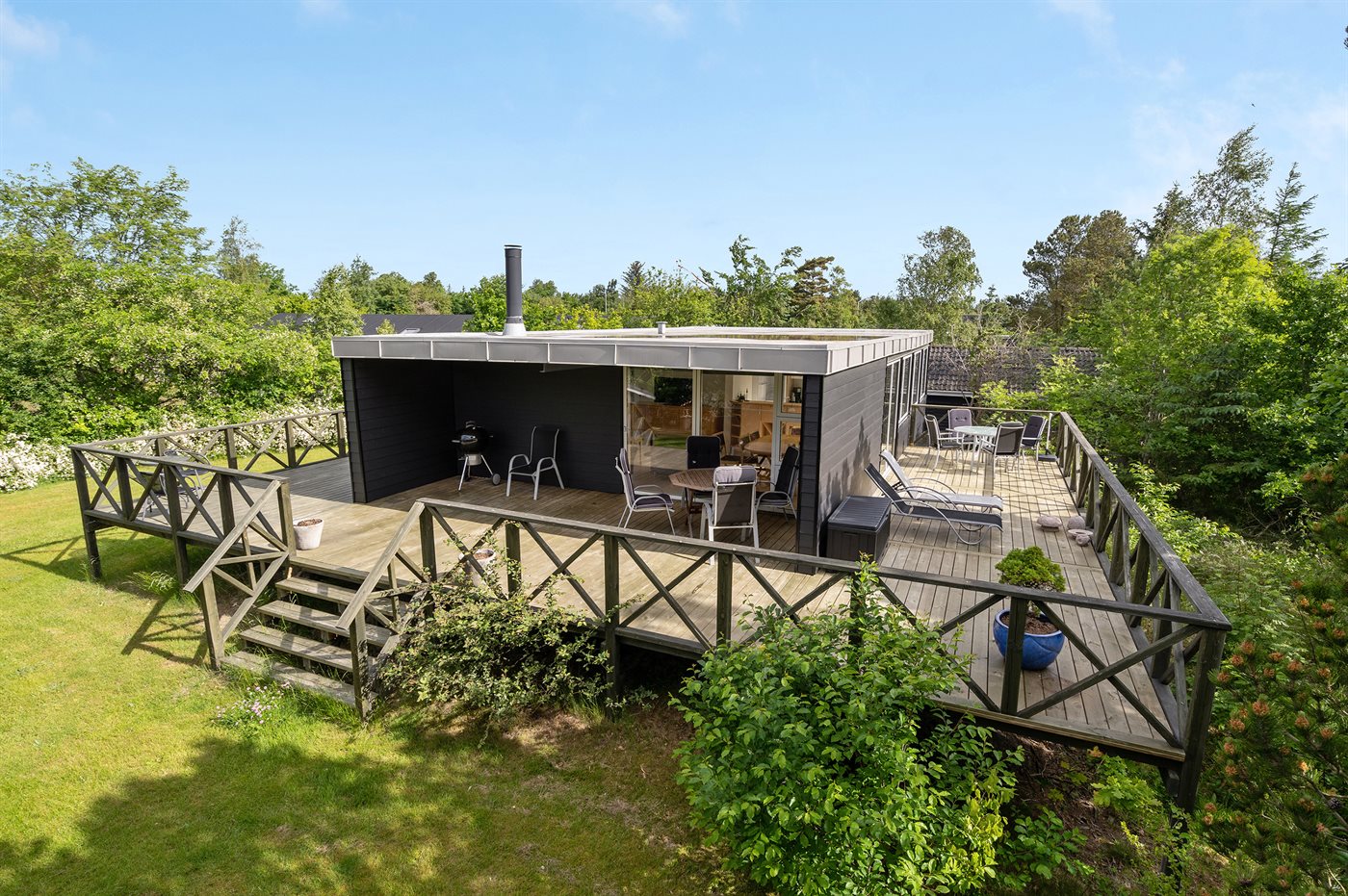 Østerstrand 66, Hals