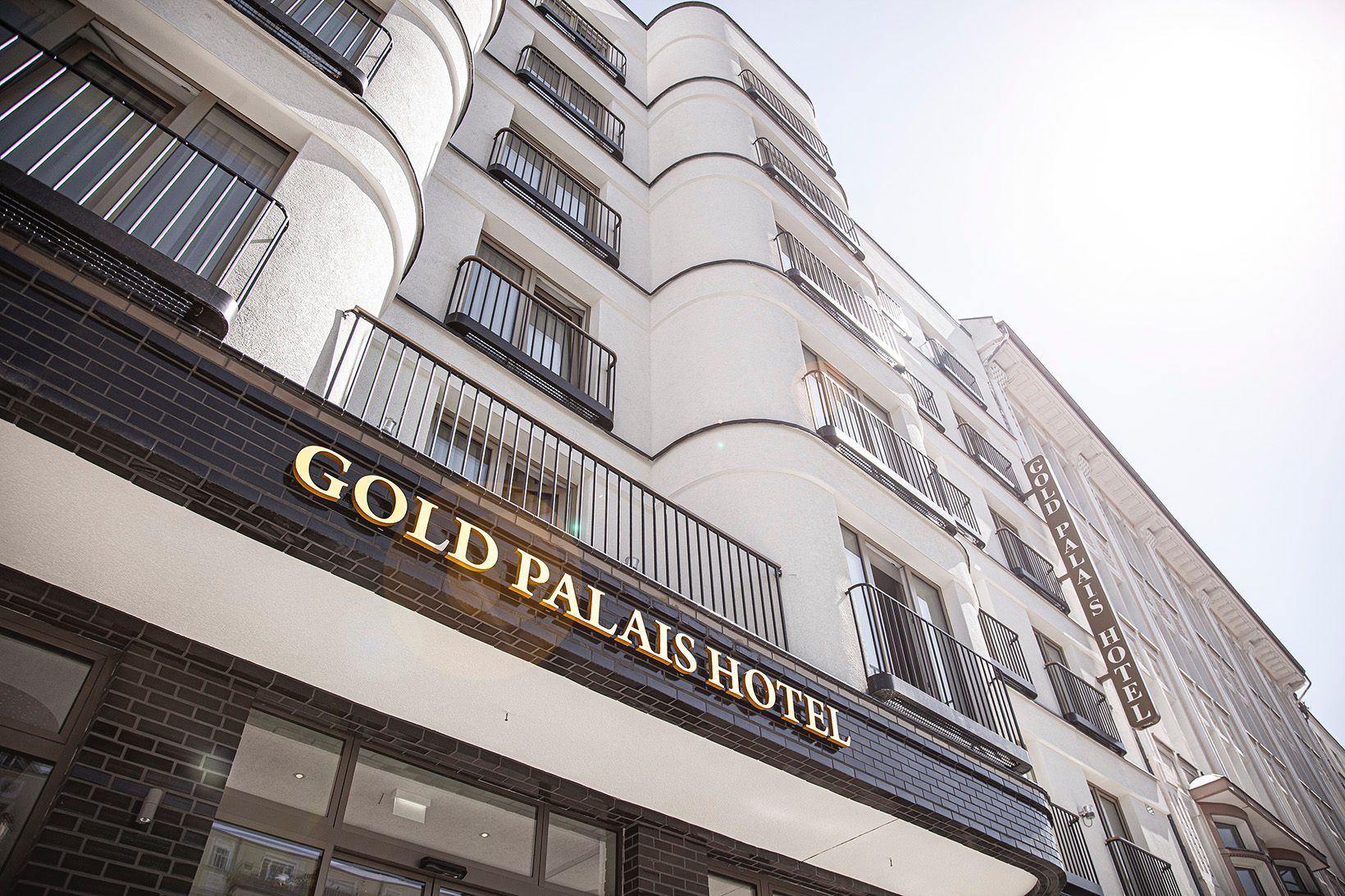 Gold Palais Hotel Berlin cover