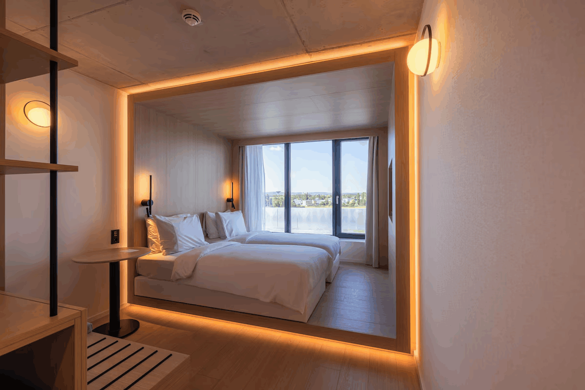 Noto Hotel GRIDX