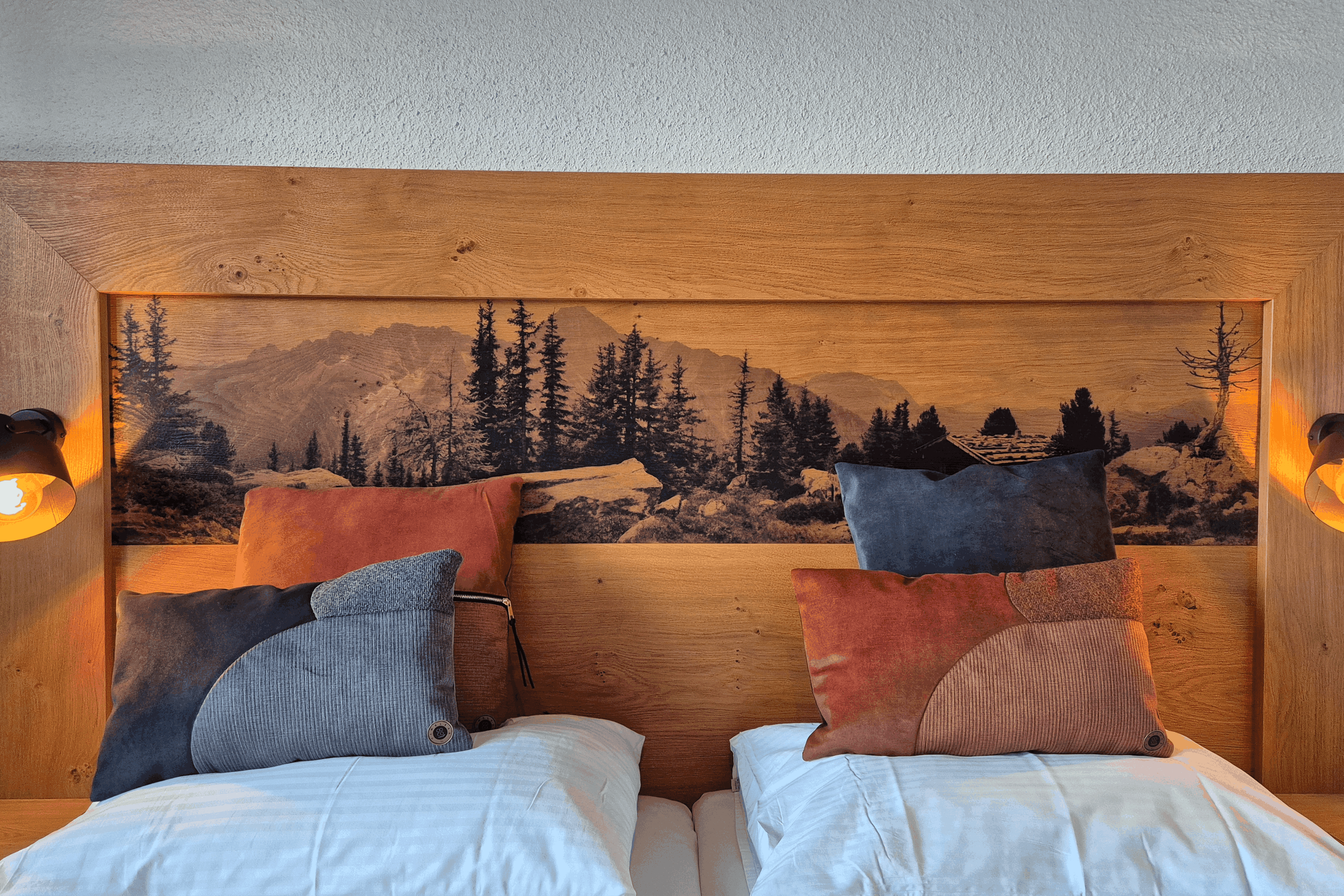 Hotel Dahoam by Miha