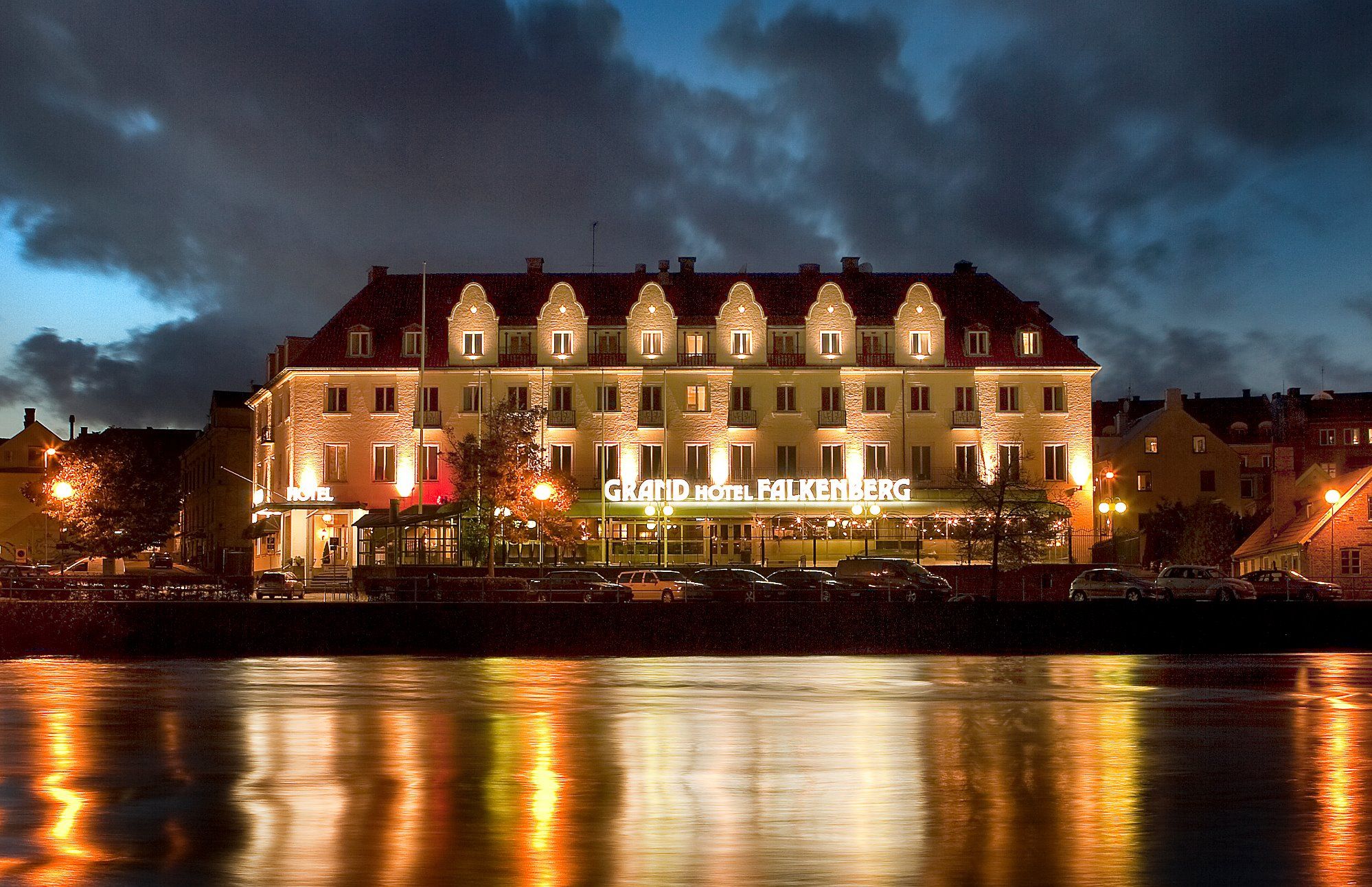 Grand Hotel Falkenberg cover