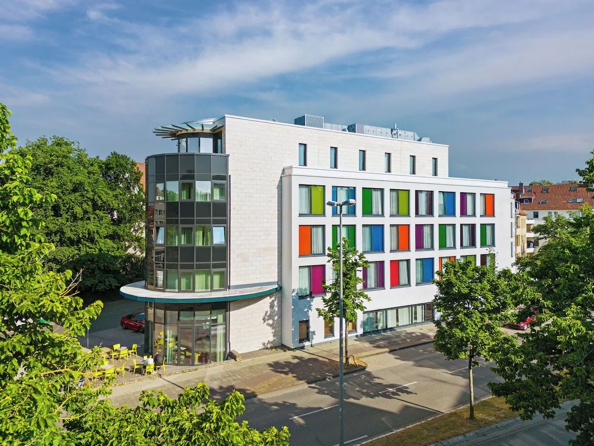 Hey Lou Hotel Hildesheim cover