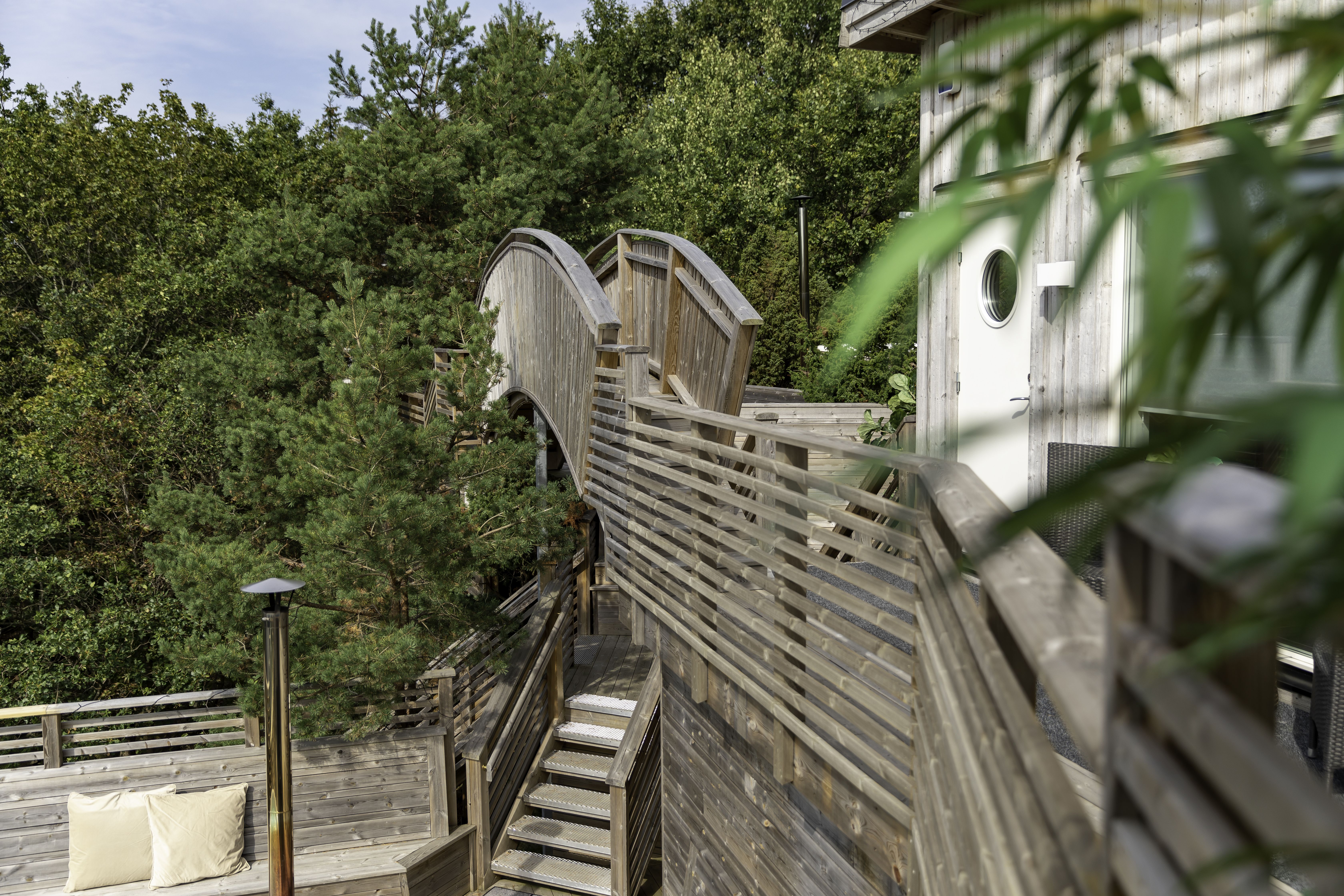 Treetop Spa Hangout & Hotel