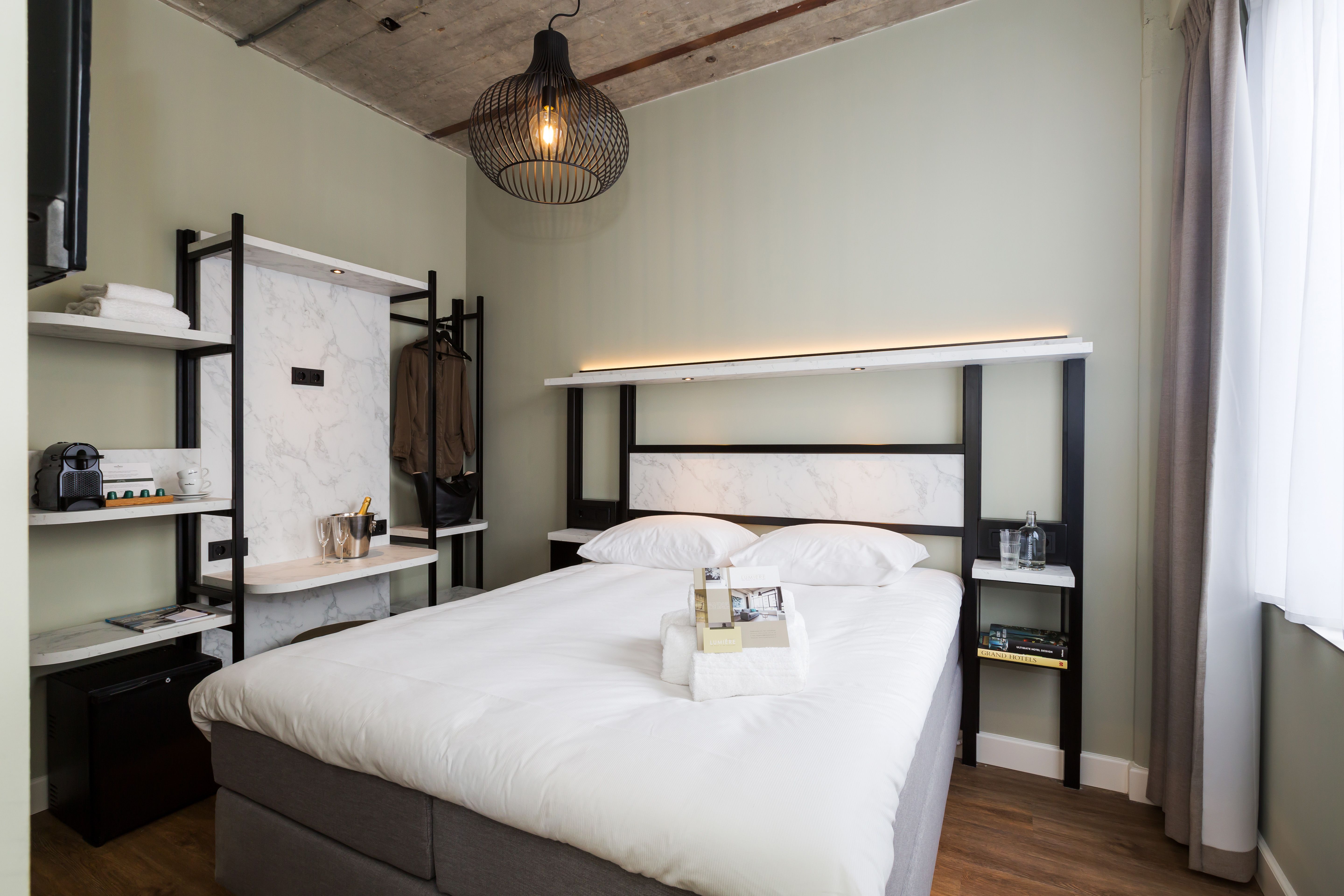 Boutique Hotel Lumière cover