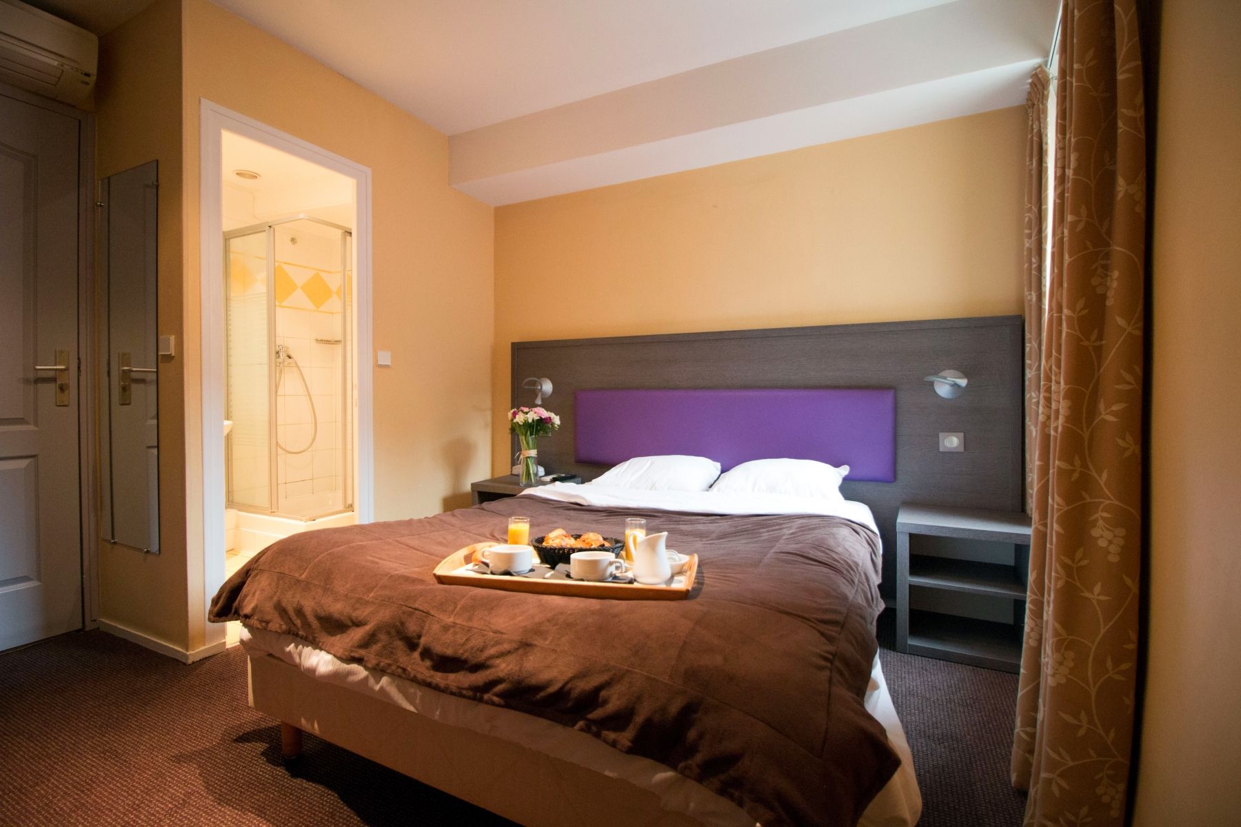 Adonis Annecy Icône Hôtel