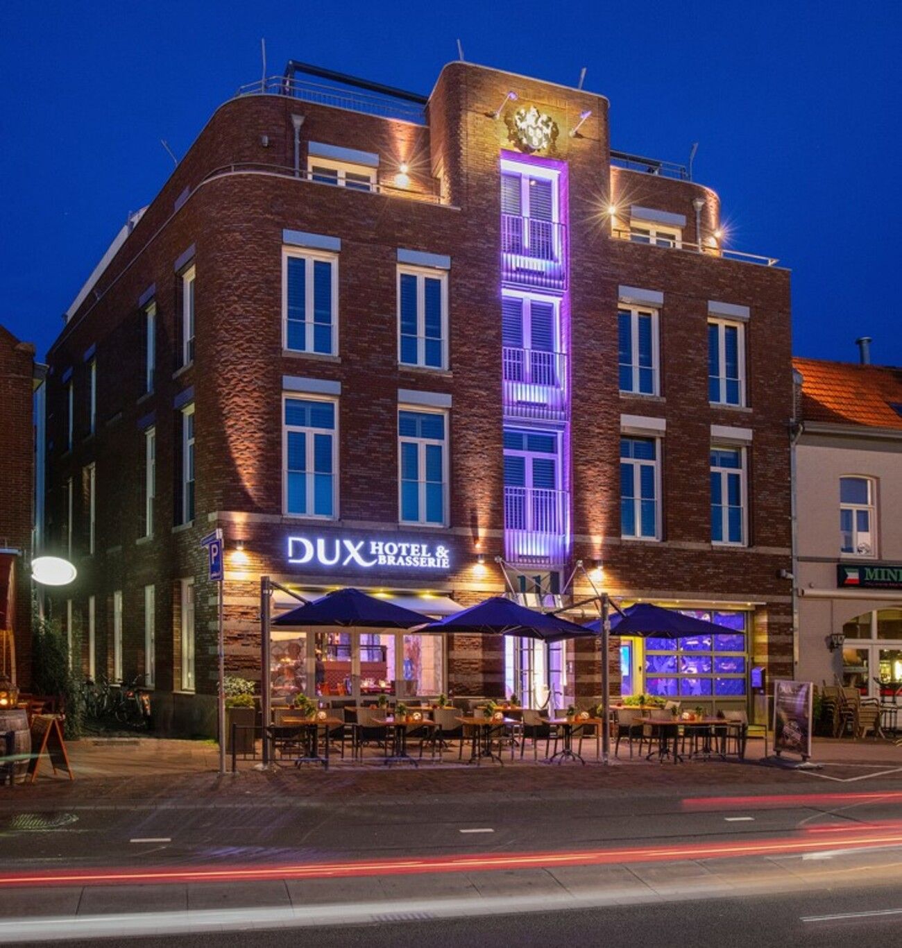 Hotel Dux cover