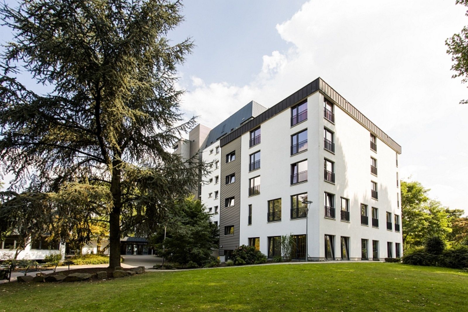 DJH City-Hostel Köln-Riehl cover