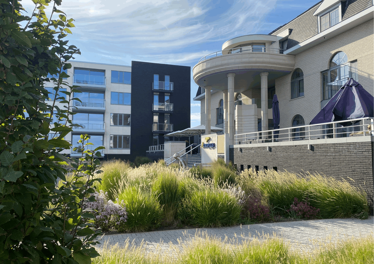 Hotel Acropolis cover