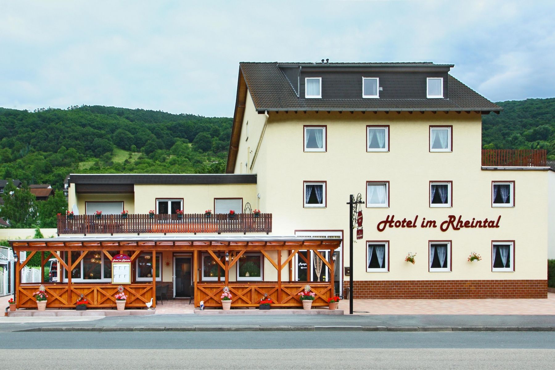 Hotel im Rheintal cover