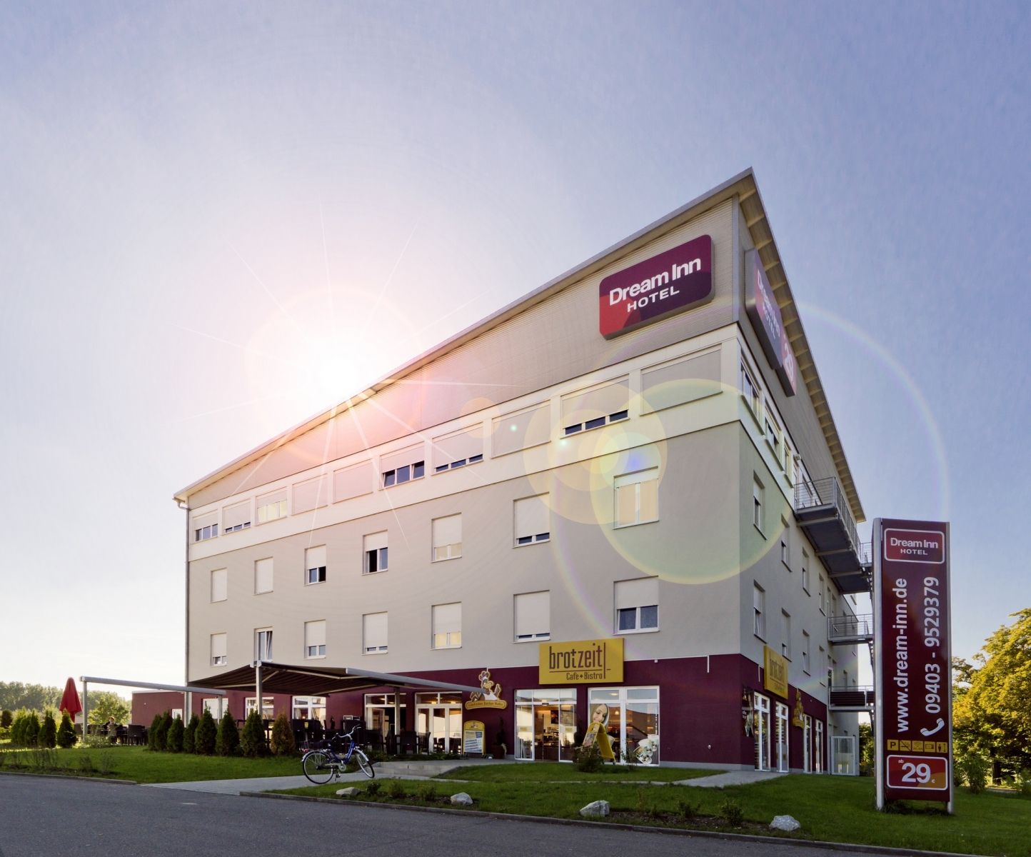 Dream Inn Hotel