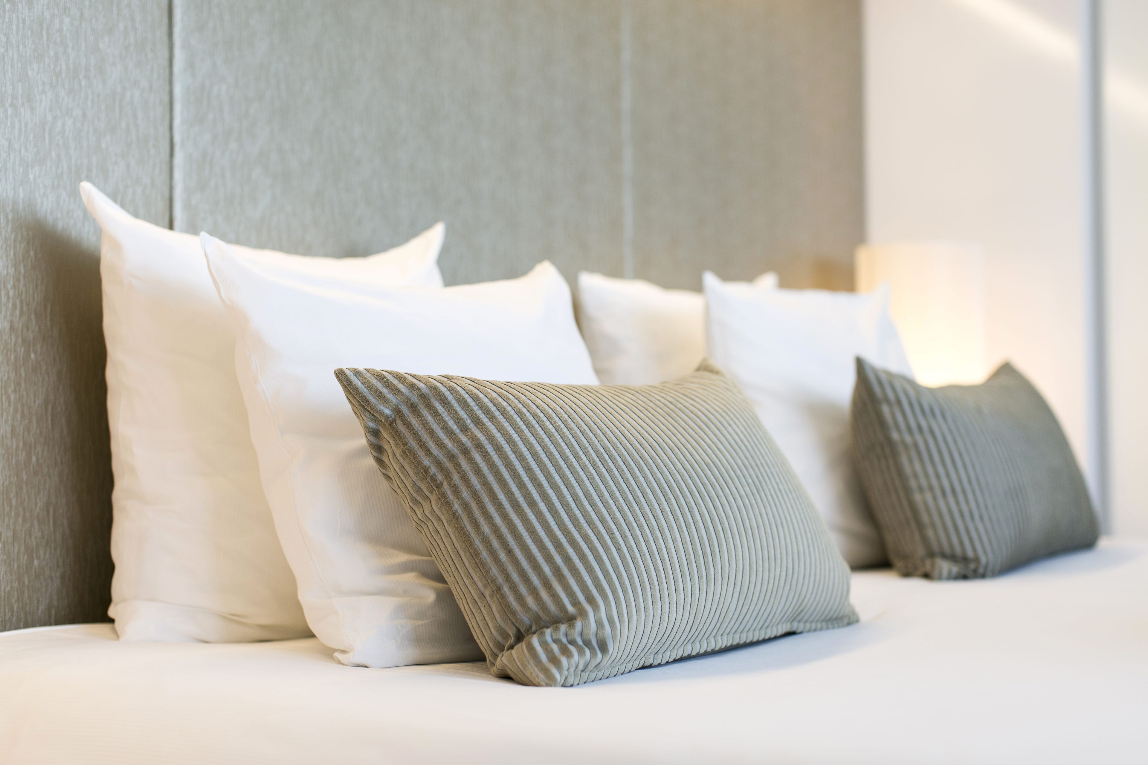 Holiday Inn Eindhoven Centre cover