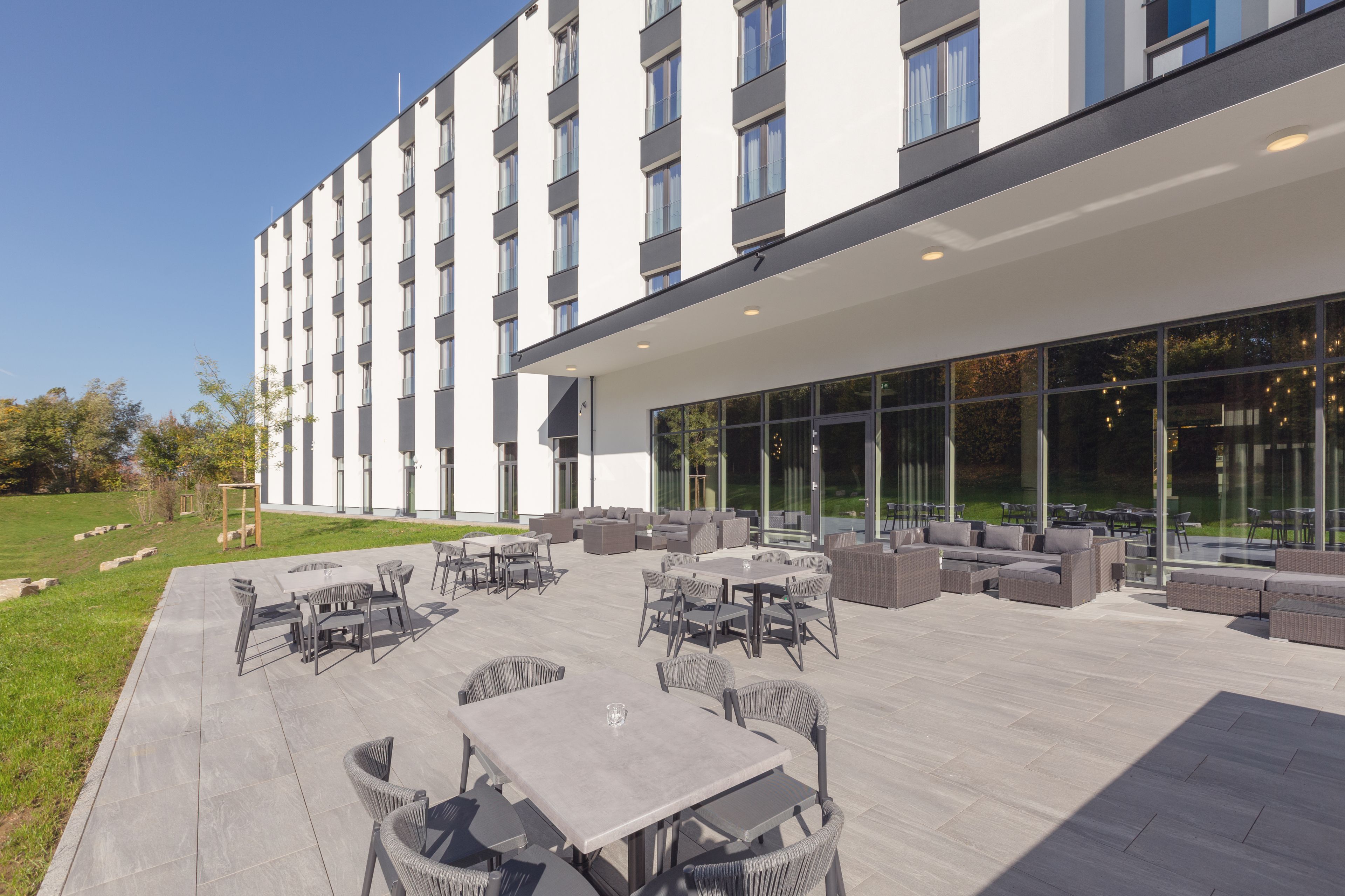 Candlewood Suites Augsburg by IHG cover
