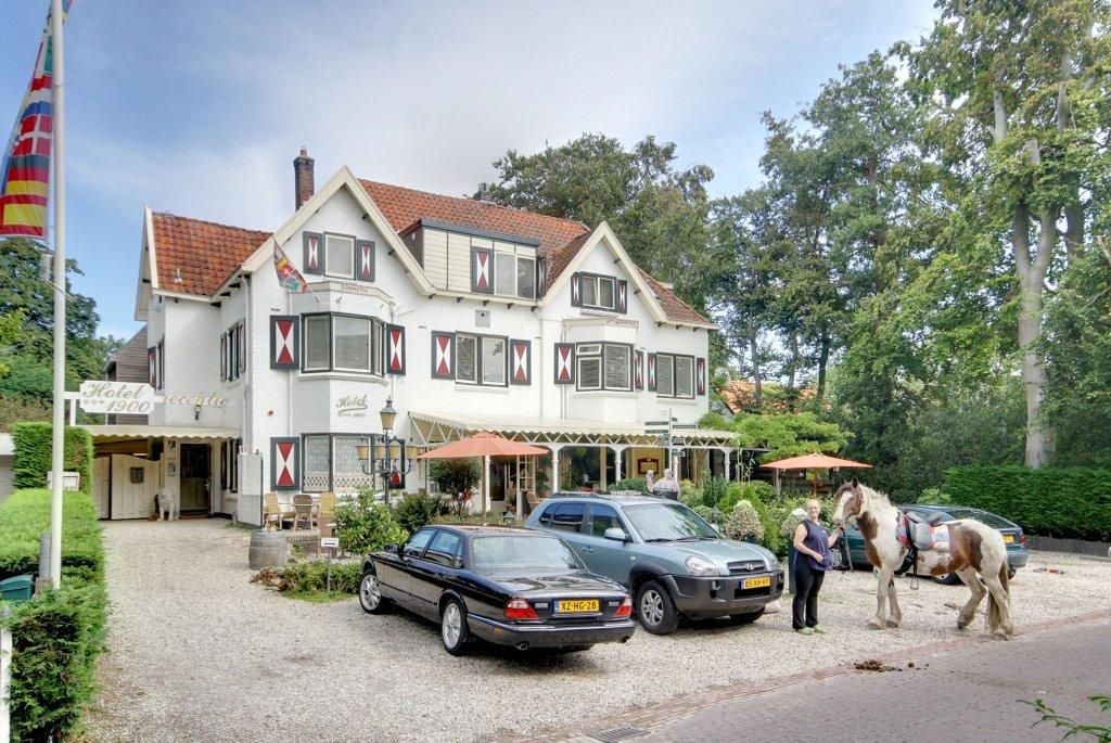 Hotel 1900