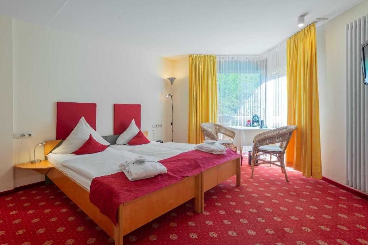 Park Hotel cover
