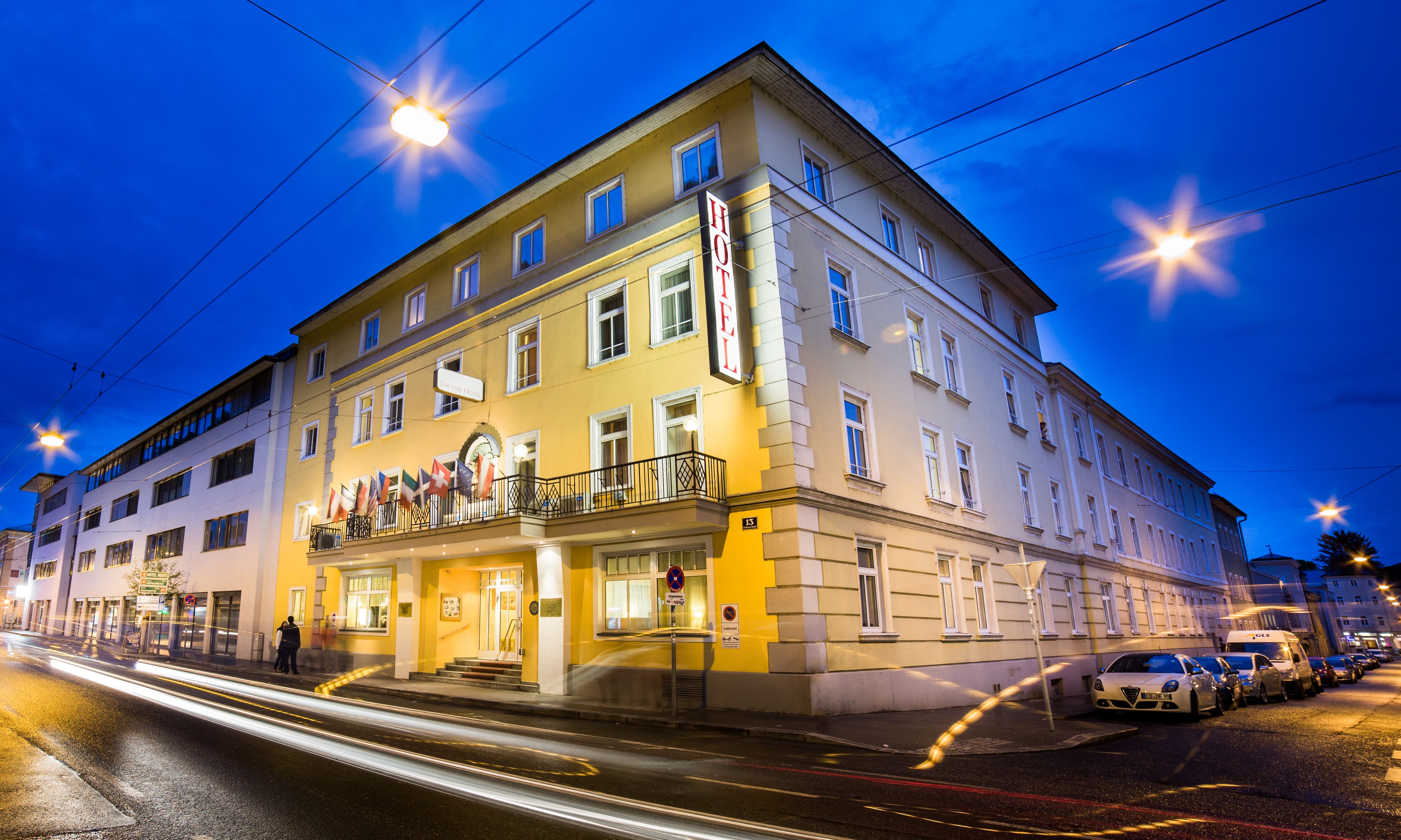 Goldenes Theater Hotel