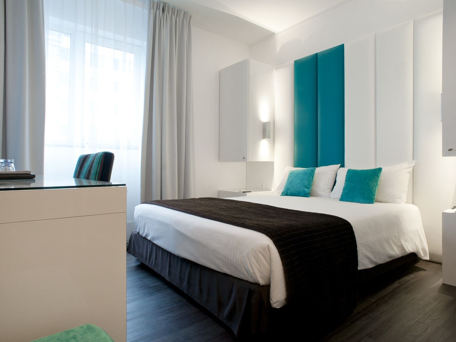 Hotel Ecu - Different hotels cover