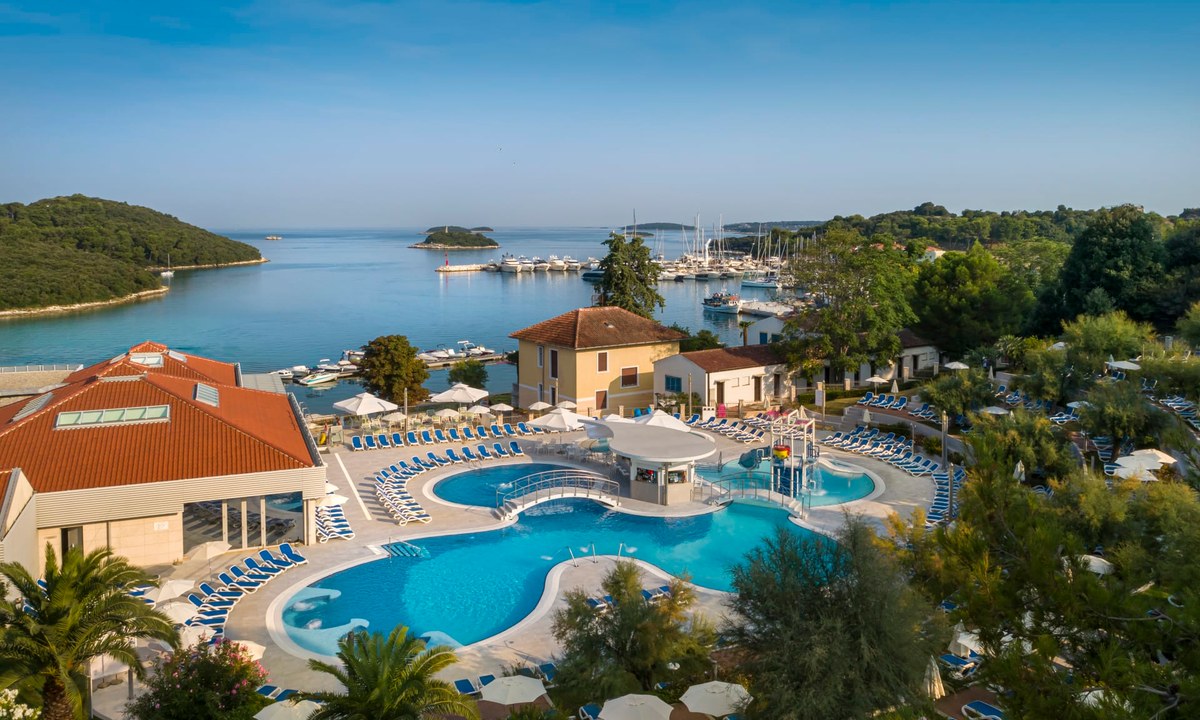 Belvedere Resort cover