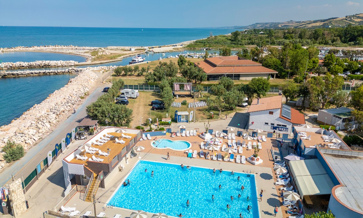 Camping Roseto Degli Abruzzi Easy cover