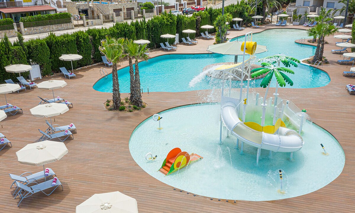 Hotel Js Portocolom Suites cover