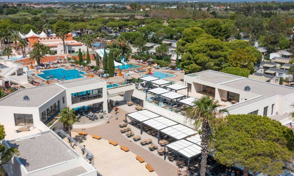 Camping Les Tropiques cover